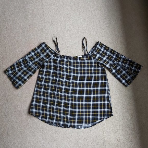 Ardene Off the Shoulder Plaid Dressy Top - Picture 2 of 7